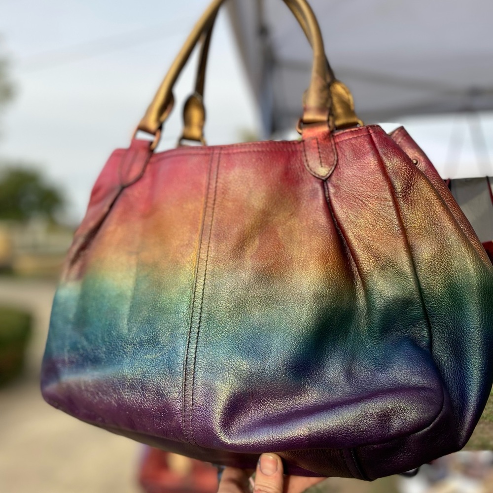 Recycled Riot Lauren by Ralph Lauren gold oil slick rainbow bag - Picture 4 of 6
